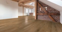Brown laminate flooring 